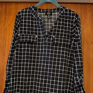 Jones New York Signature Women’s Geometric Square Blouse Navy/White L